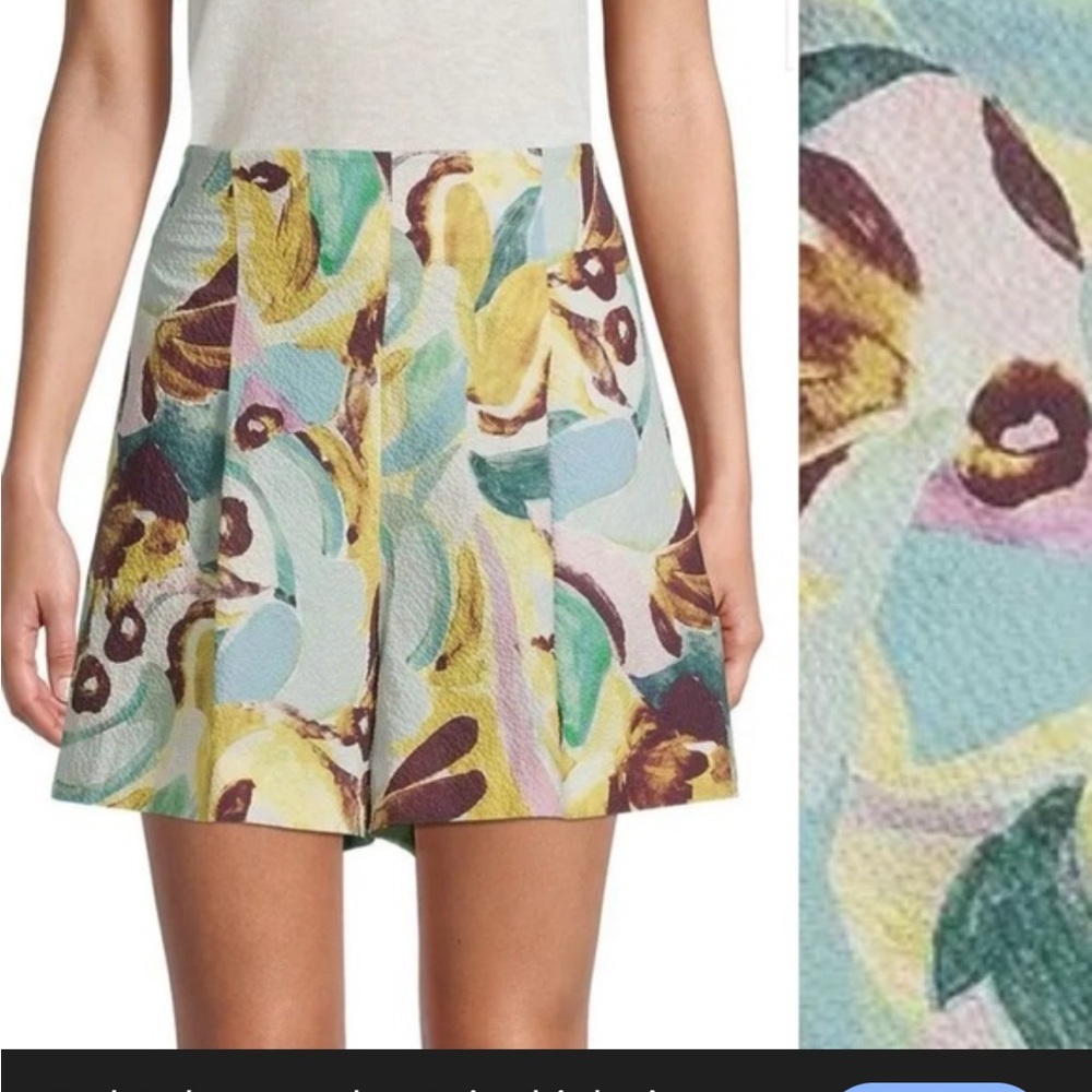 50%offw❤️ Ted Baker Quinzz High Waist Pleated Shorts in a printed green colorway